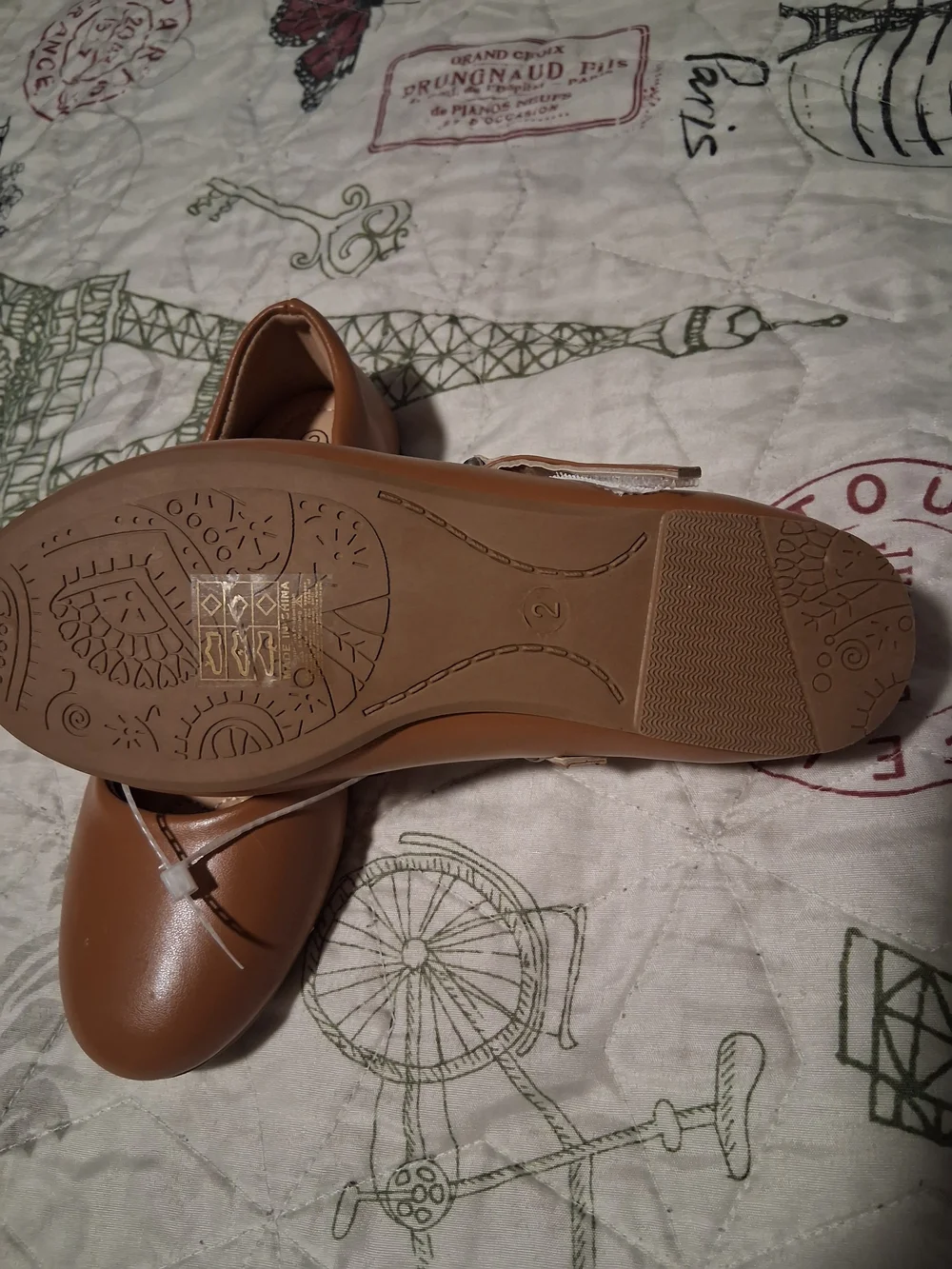 Jynx Kids nwot tan